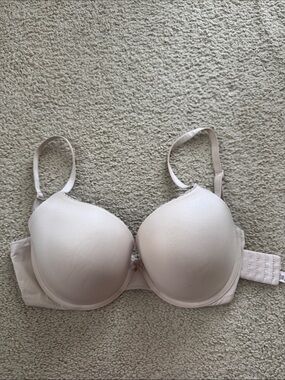 Victoria's Secret Light Beige T-Shirt Bra